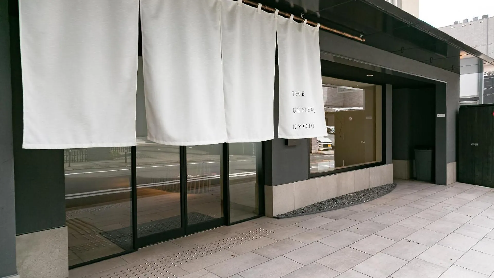 The General Kyoto Shijou Shinmachi 호텔